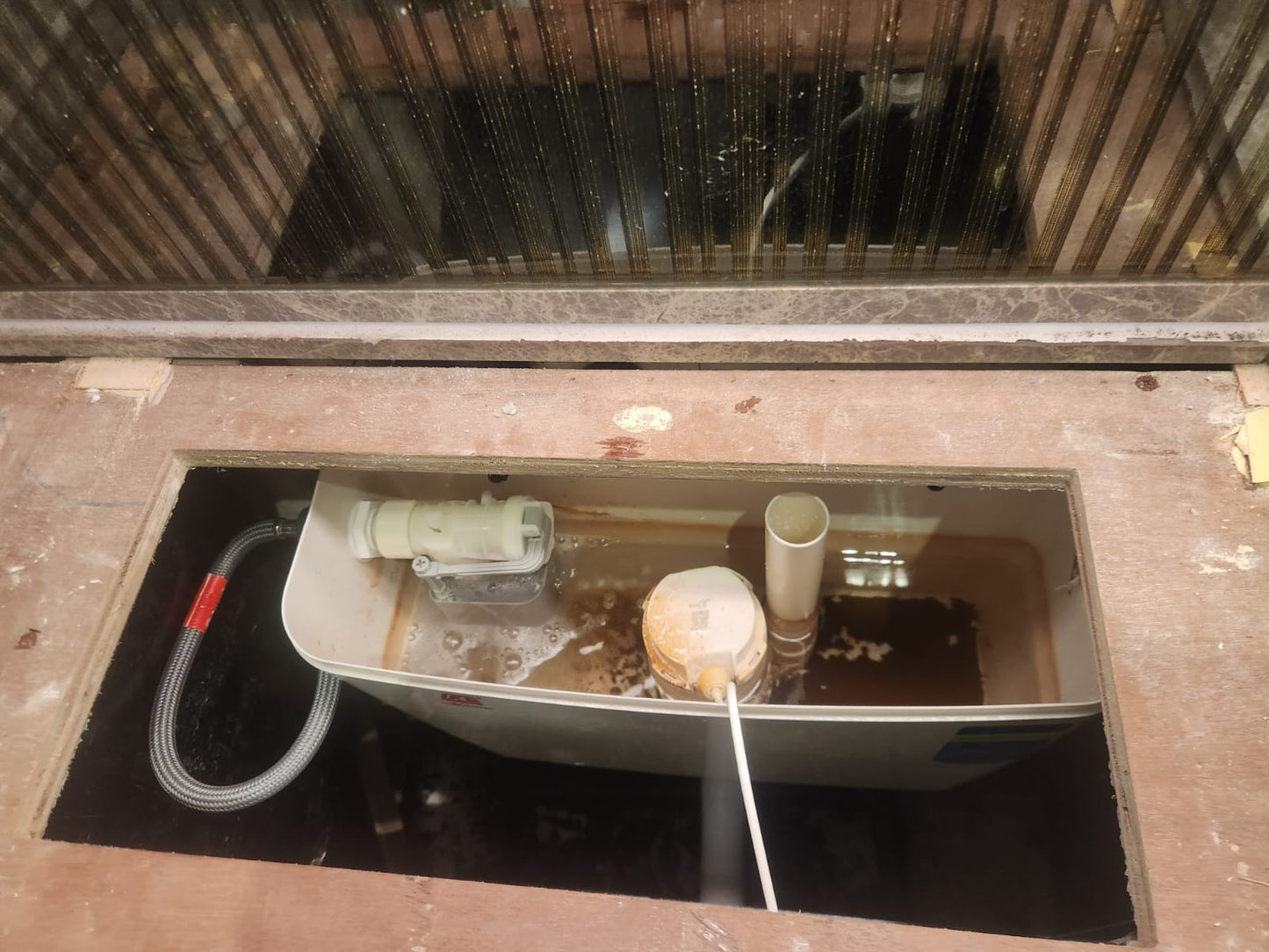 維修座廁及更換零件